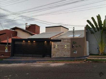 Casa-Térrea em Loteamento Água Limpa Park