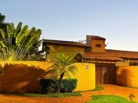 Casa-Térrea em Carandá
