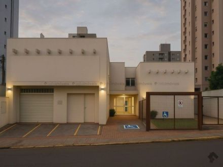 Imóvel Comercial em Vila Marman