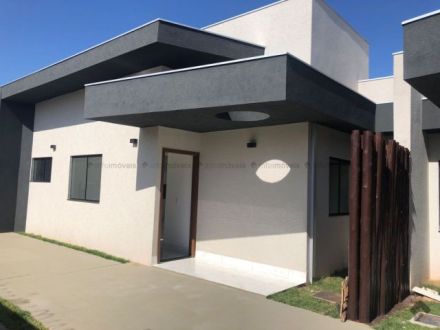 Casa-Térrea-Condomínio em Santo Antônio