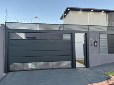 Casa-Térrea em Loteamento Água Limpa Park