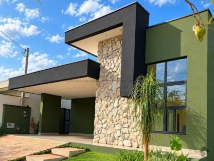 Casa-Térrea-Condomínio em Residencial Porto Unique