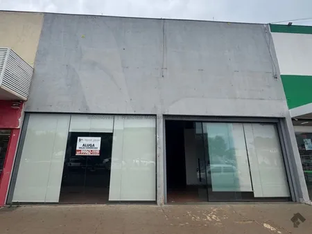 Sala / Salão / Loja em Centro