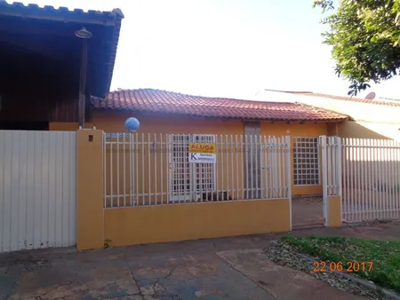Casa-Térrea em Jardim Maracanã