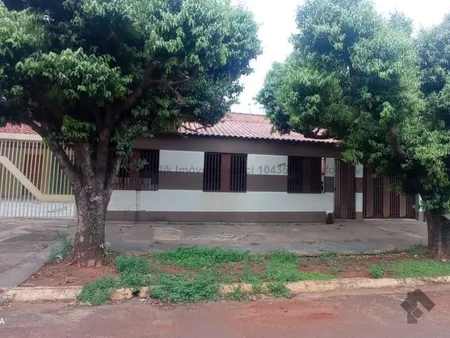 Casa-Térrea em Vila Carlota