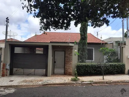 Casa-Térrea em Amambaí