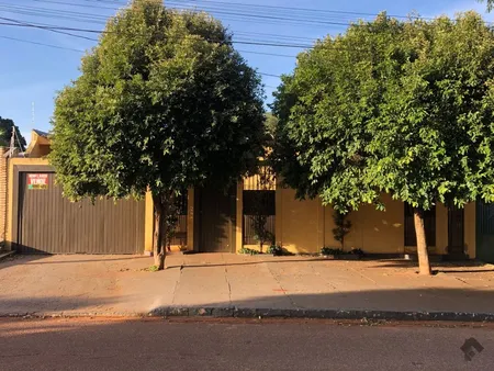 Casa-Térrea em Centro