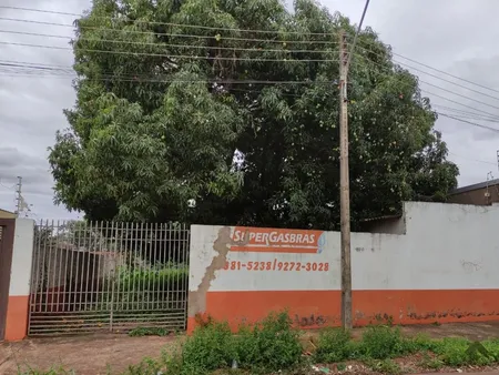 Terreno em Aero Rancho