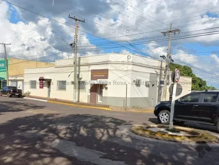 Casa Comercial em Centro