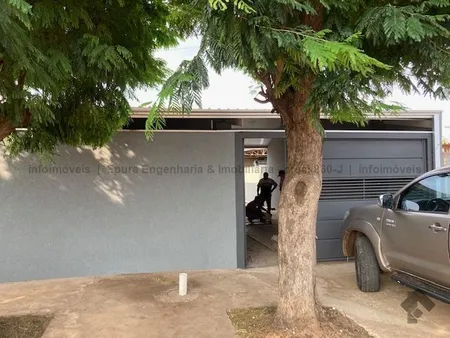 Casa-Térrea em Jardim São Conrado