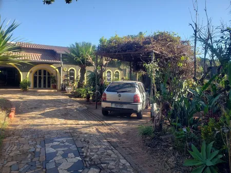 Casa-Térrea em Vila Taveirópolis