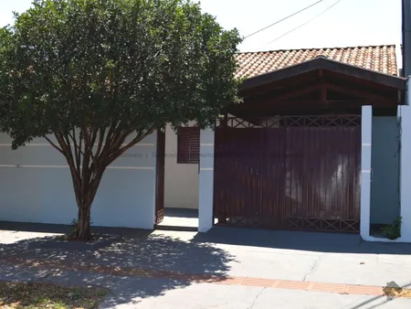 Casa-Térrea em Mata do Jacinto