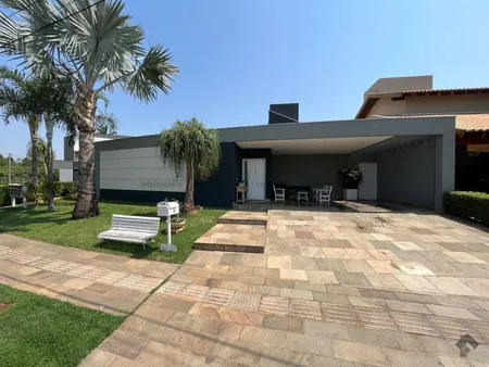 Casa-Térrea-Condomínio em Pq. Residencial Damha II