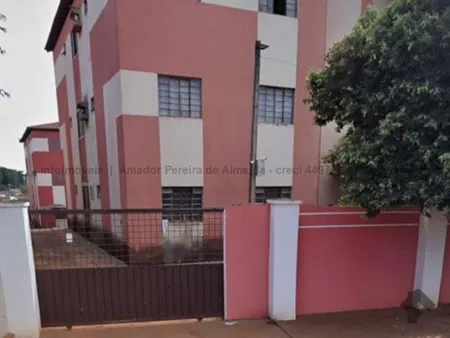 Apartamento em Aero Rancho
