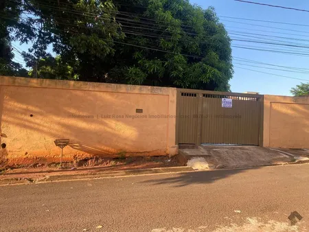 Casa-Térrea em Silvia Regina