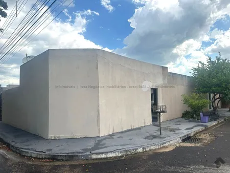 Casa Comercial em Arnaldo Estevão de Figueiredo