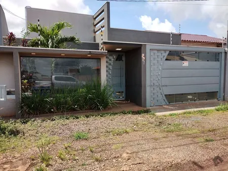 Casa-Térrea em Altos da Figueira