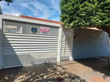 Casa-Térrea em Pq. Residencial Azaléia