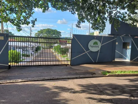 Casa-Térrea-Condomínio em Morada Verde