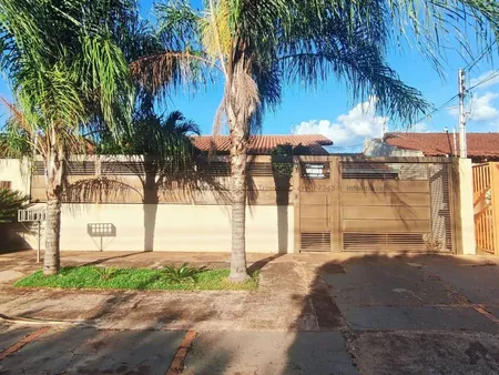 Casa-Térrea em Coronel Antonino