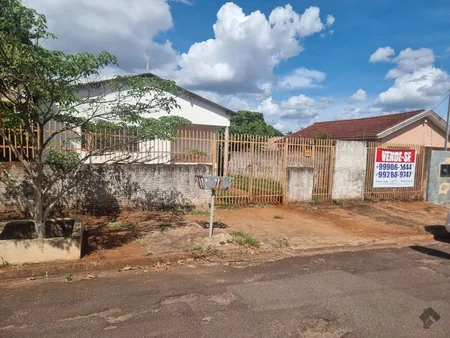 Casa-Térrea em Vila Planalto