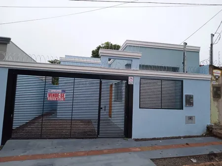 Casa-Térrea em Vila Adelina