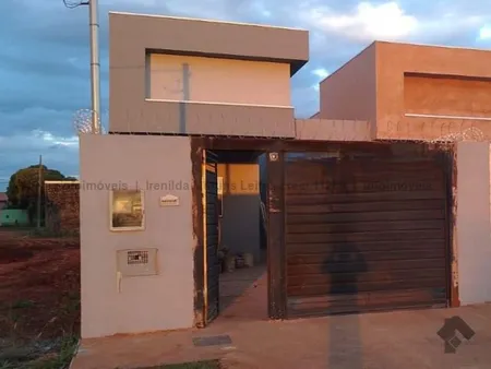 Casa-Térrea em Nova Campo Grande