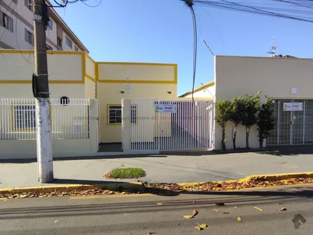 Casa Comercial em Vila Bandeirante
