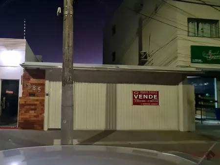 Casa Comercial em Carandá