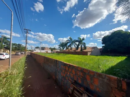 Terreno em Jardim das Nações