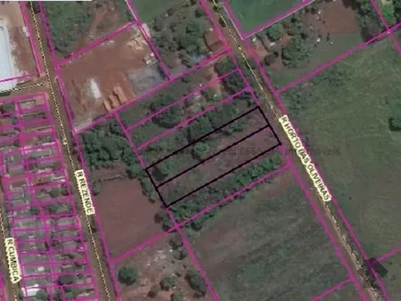 Terreno em Aero Rancho