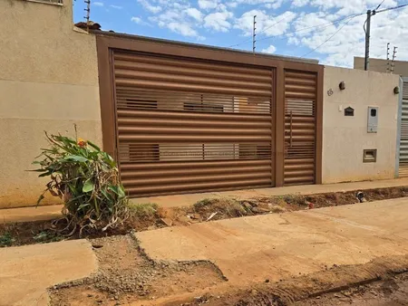 Casa-Térrea em Nova Campo Grande