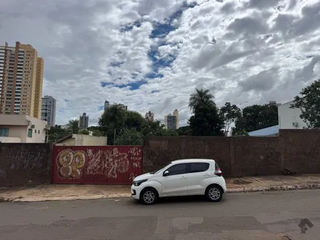 Terreno em Chácara Cachoeira