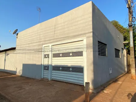 Casa-Térrea em Vila Moreninha III