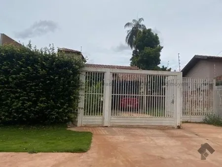 Casa-Térrea em Santo Antônio