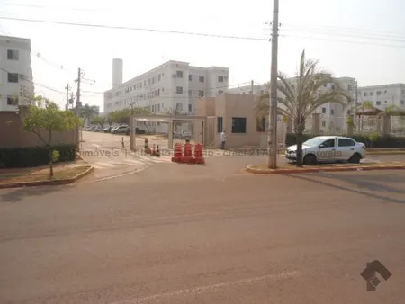 Apartamento em Pioneiros