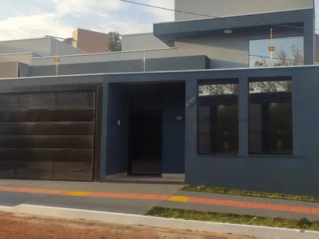 Casa-Térrea em Loteamento Água Limpa Park