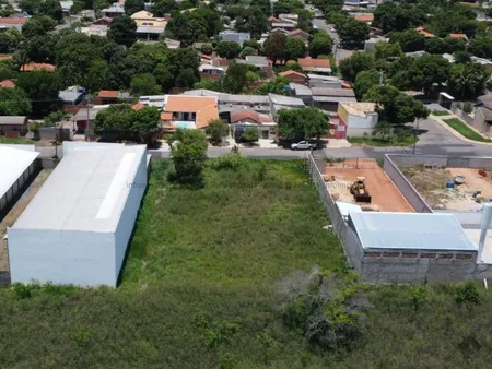 Área em Vila Donária