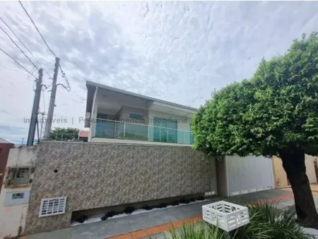 Sobrado em Caiçara