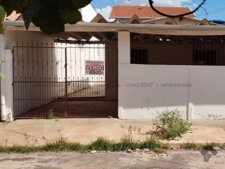 Casa-Térrea em Residencial Ana Maria do Couto