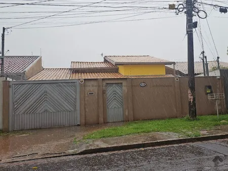 Casa-Térrea em Caiçara