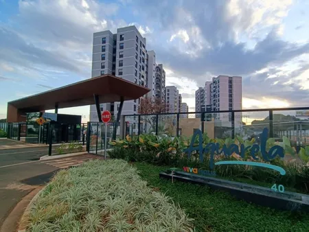 Apartamento em Vivendas do Parque