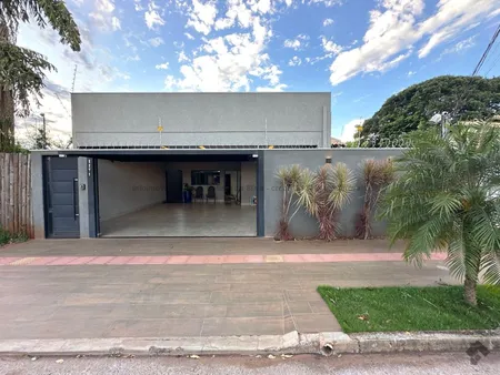 Casa-Térrea em Rita Vieira