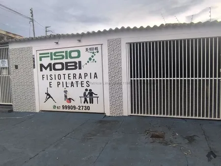 Casa-Térrea em Centro