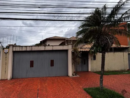 Sobrado em Chácara Cachoeira