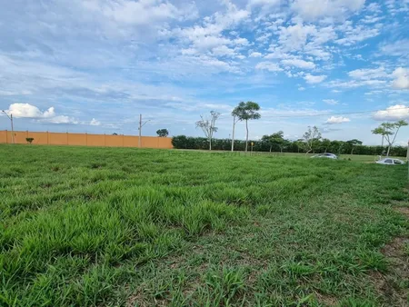 Terreno-Condomínio em Residencial Alphaville IV