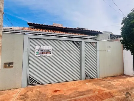 Casa-Térrea em Coophavila II