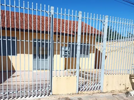 Casa-Térrea em Estrela do Sul
