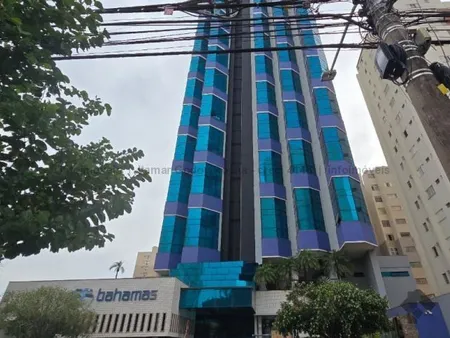 Apto. Cobertura / Duplex em Centro