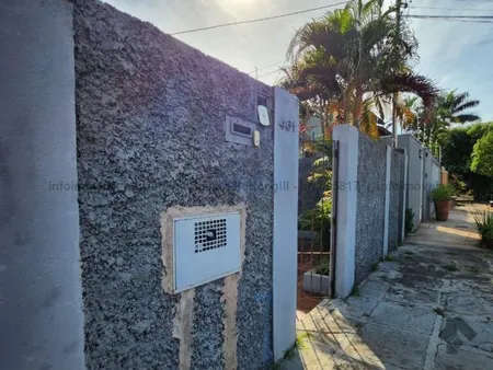 Casa-Térrea em Vila Glória